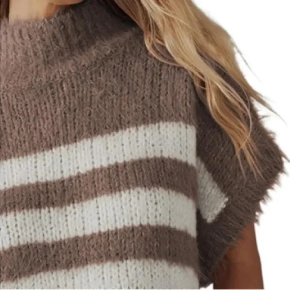 🌹🆕 Oversized Striped Brown and White Short Sleeve Mock Neck Sweater Small - Picture 3 of 6